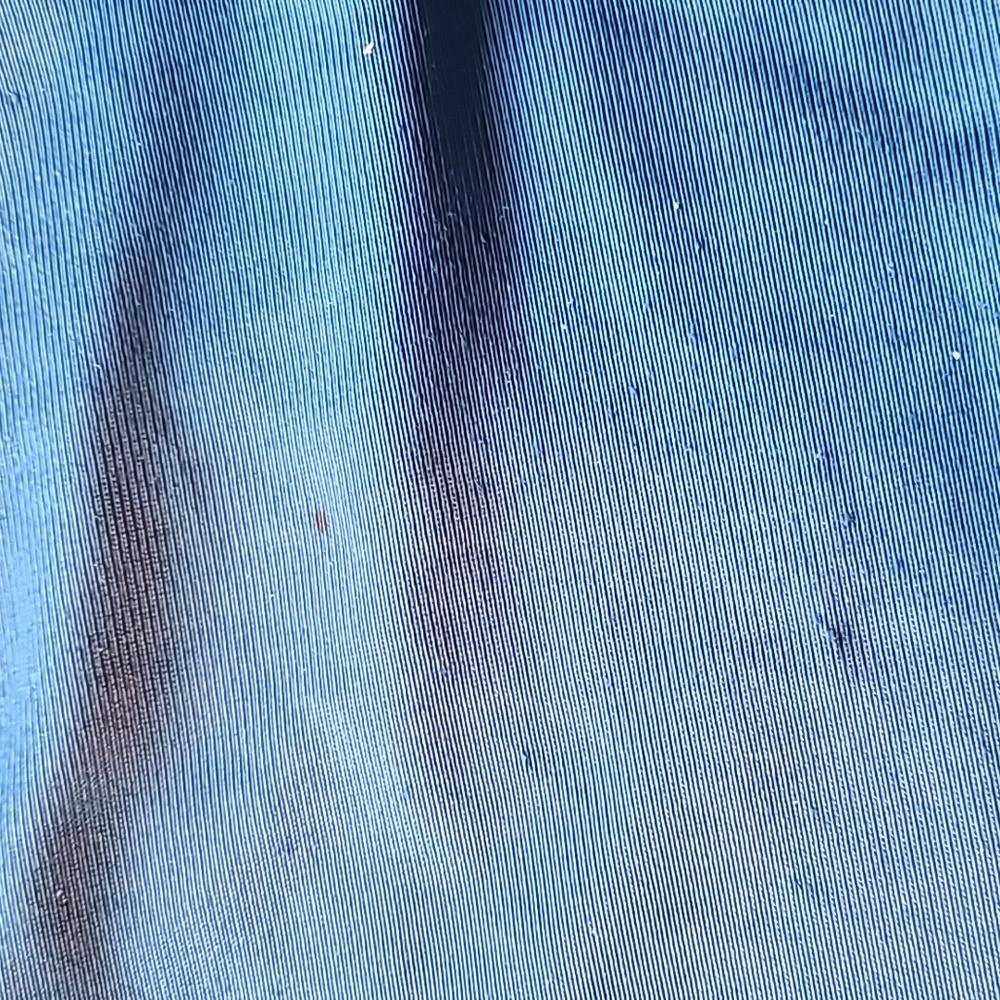 Mens shorts with elastic waist and draw strings. 2 side pockets - Picture 4 of 9